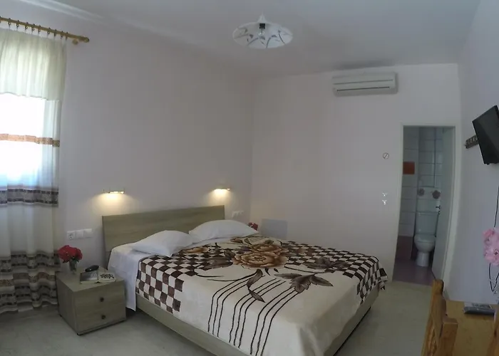 Geroulis Stefanos Studios * Vasiliki (Lefkada)